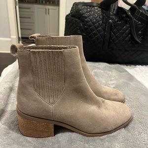 TAN SPLENDID BOOTIES